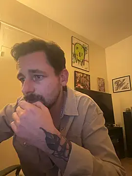 Snapshot of defbond420 chatting on November 10, 11:04 pm defbond420 online show from November 10, 11:04 pm