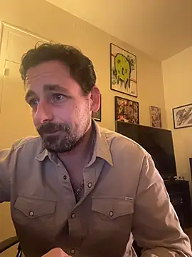 Snapshot of defbond420 chatting on November 13, 10:41 pm defbond420 online show from November 13, 10:41 pm