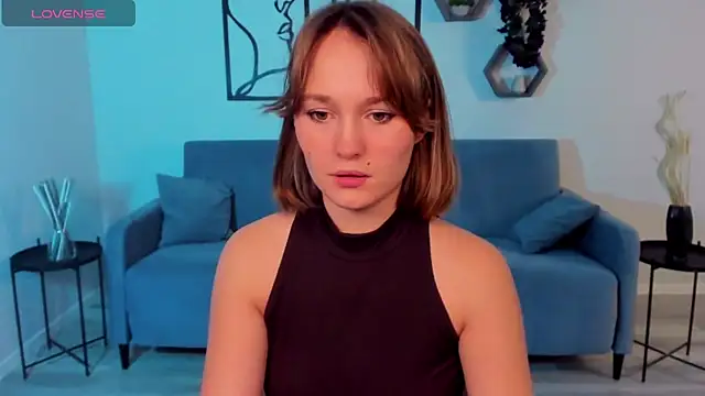 BritnieCute online show from November 10, 5:39 am