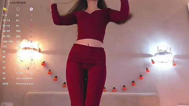 PetraBawden online show from November 24, 9:53 am