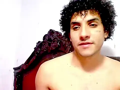 maick5- online show from October 17, 4:04 am