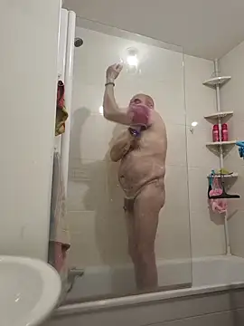 Snapshot of Bretoncool chatting on October 28, 1:58 pm Bretoncool online show from October 28, 1:58 pm