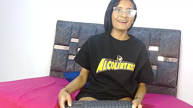 Snapshot of valentina_lov chatting on September 17, 12:07 pm valentina lov online show from September 17, 12:07 pm