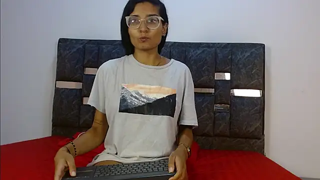 Snapshot of valentina_lov chatting on October 1, 12:11 pm valentina lov online show from October 1, 12:11 pm