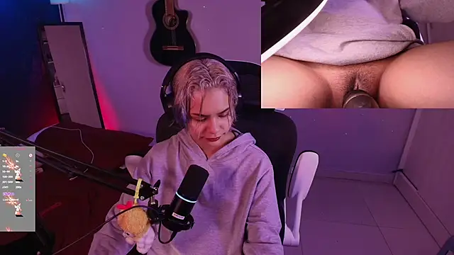 Snapshot of marlena3312 chatting on October 29, 2:41 pm marlena3312 online show from October 29, 2:41 pm