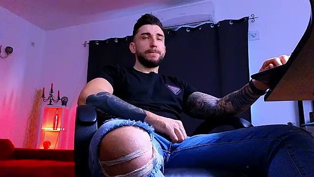 MightyAaron66 online show from January 15, 6:07 am