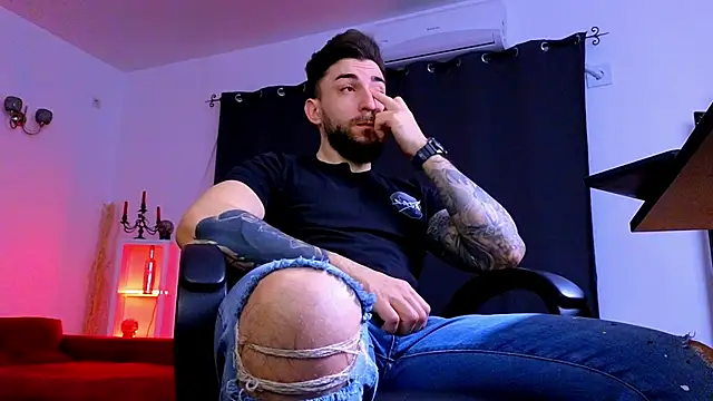 MightyAaron66 online show from March 9, 3:54 am