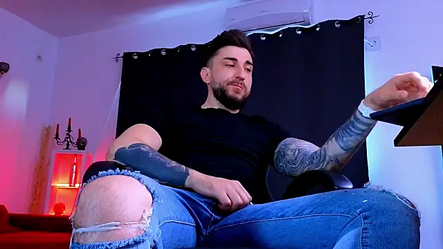 MightyAaron66 online show from May 26, 3:35 am
