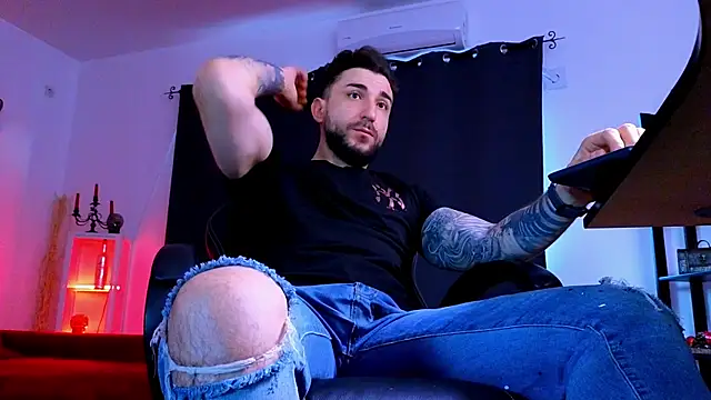 MightyAaron66 online show from May 30, 3:25 am