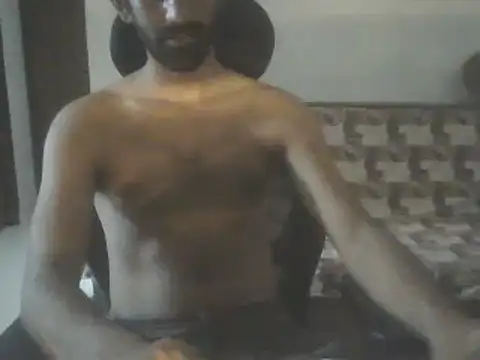 Snapshot of dominanthubby chatting on January 16, 7:10 pm dominanthubby online show from January 16, 7:10 pm