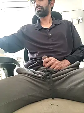 Snapshot of dominanthubby chatting on January 31, 10:52 am dominanthubby online show from January 31, 10:52 am