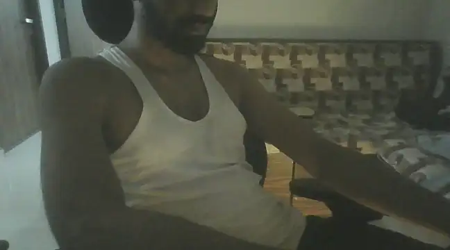 Snapshot of dominanthubby chatting on February 12, 3:27 pm dominanthubby online show from February 12, 3:27 pm