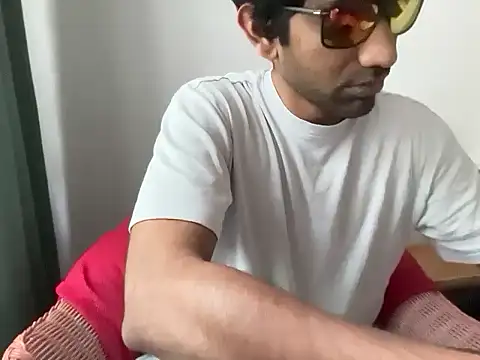 dominanthubby online show from June 9, 7:31 am