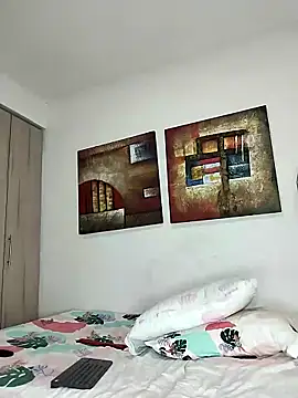 cuteluci  online show from January 2, 4:02 pm