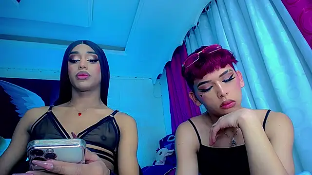 NahomiCamper online show from December 8, 12:29 am