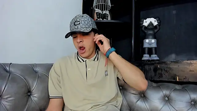 HeellBoy  online show from November 29, 3:42 am