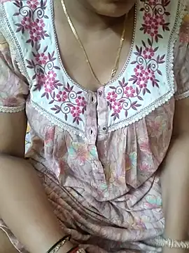 Snapshot of samitasharma chatting on June 27, 5:01 am samitasharma online show from June 27, 5:01 am