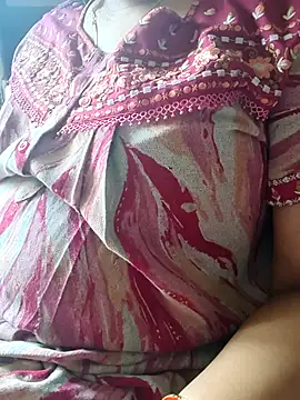 Snapshot of samitasharma chatting on July 12, 4:36 am samitasharma online show from July 12, 4:36 am