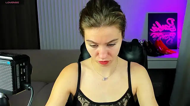 Selena grey  online show from September 13, 12:54 am