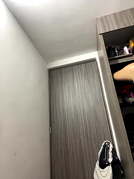 karla nill online show from October 13, 6:19 pm