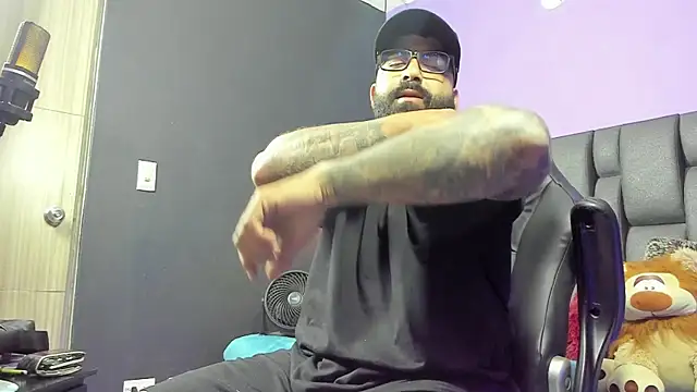 Lyon vach online show from February 22, 3:29 am