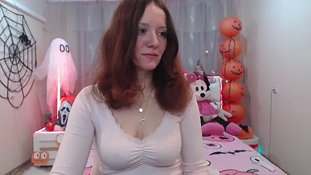 BarbaraStily online show from October 18, 8:04 am