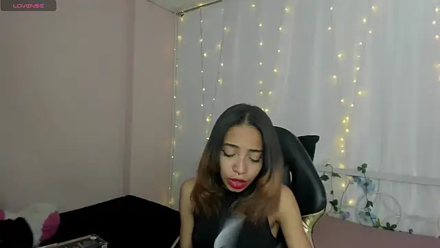 Abigail Wilson  online show from January 31, 11:56 pm