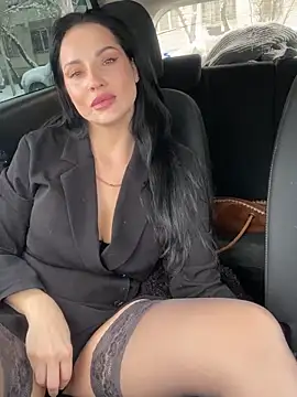 Snapshot of Roxana-Sexy chatting on December 20, 4:19 am Roxana-Sexy online show from December 20, 4:19 am