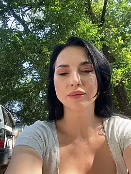 Snapshot of Roxana-Sexy chatting on June 13, 3:26 am Roxana-Sexy online show from June 13, 3:26 am