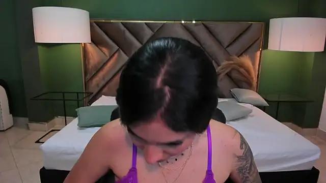 Mia Elowen online show from January 30, 2:27 am