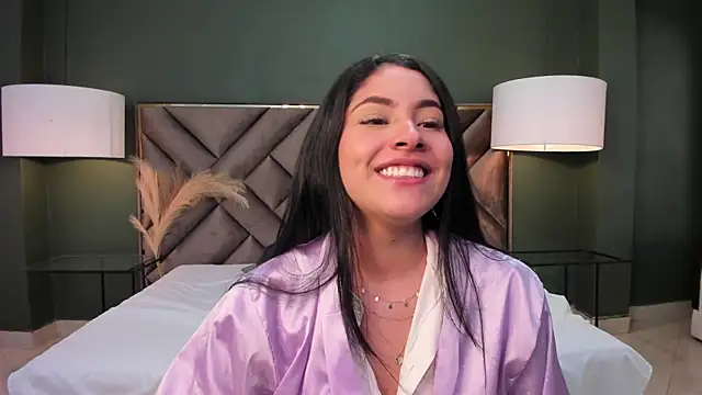 Mia Elowen online show from February 14, 12:41 am