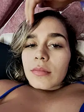 LaurenWelly  online show from February 9, 1:22 am