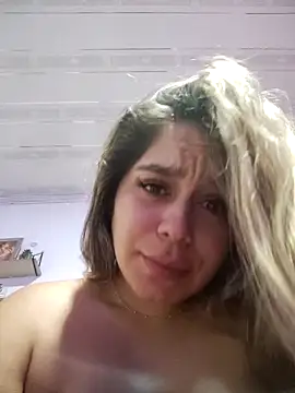 LaurenWelly  online show from September 22, 10:39 am