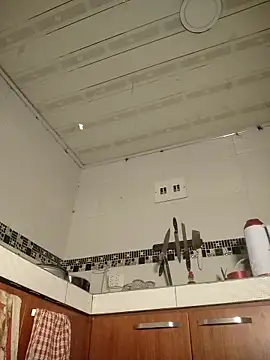 LaurenWelly  online show from April 15, 10:44 am