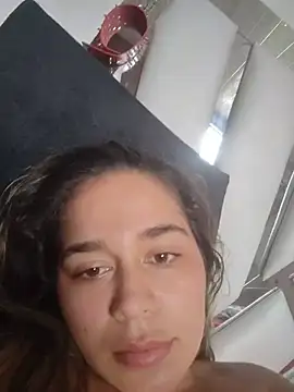 Snapshot of LaurenWelly_ chatting on June 16, 12:52 pm LaurenWelly online show from June 16, 12:52 pm