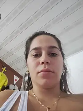 Snapshot of LaurenWelly_ chatting on June 24, 10:14 am LaurenWelly online show from June 24, 10:14 am