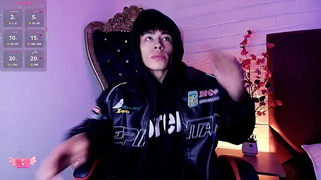 AndrewCooperrs online show from March 13, 7:42 pm