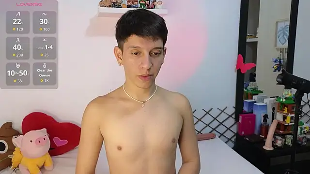 Snapshot of milky__boy_ chatting on January 10, 4:14 am milky boy online show from January 10, 4:14 am