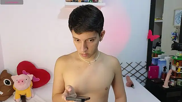 Snapshot of milky__boy_ chatting on January 11, 4:17 am milky boy online show from January 11, 4:17 am