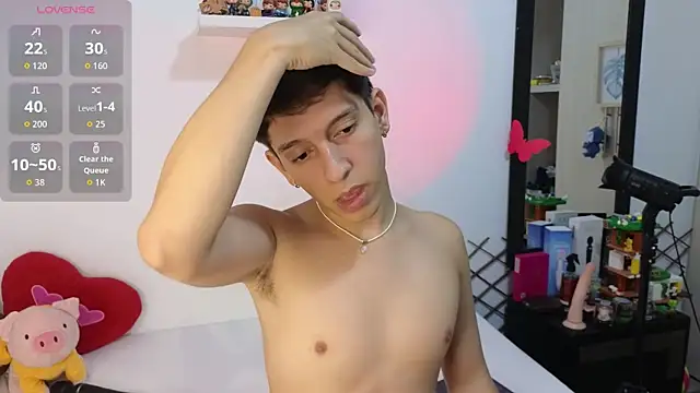 Snapshot of milky__boy_ chatting on January 16, 4:49 am milky boy online show from January 16, 4:49 am