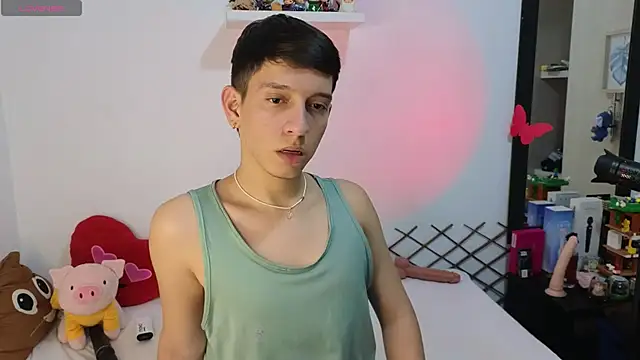 Snapshot of milky__boy_ chatting on February 8, 4:49 am milky boy online show from February 8, 4:49 am