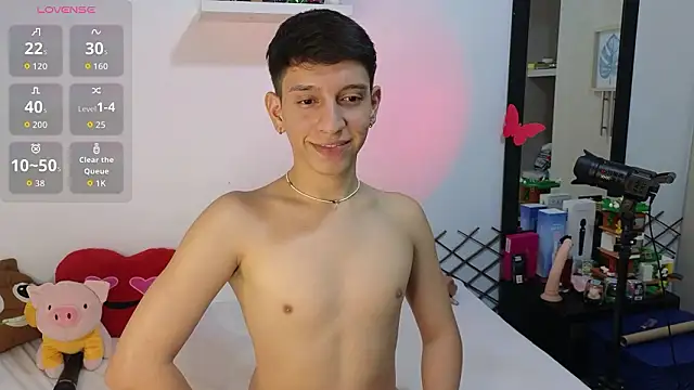 Snapshot of milky__boy_ chatting on February 25, 10:08 pm milky boy online show from February 25, 10:08 pm