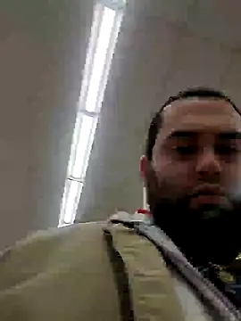 Snapshot of goldycox chatting on December 22, 3:22 am goldycox online show from December 22, 3:22 am