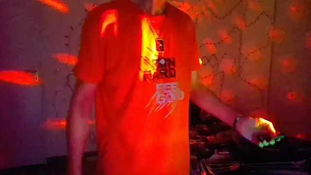 Snapshot of brunoguunot chatting on January 24, 8:11 pm brunoguunot online show from January 24, 8:11 pm