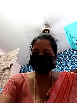 Snapshot of Tamil_sreelekha chatting on November 6, 4:08 pm Tamil sreelekha online show from November 6, 4:08 pm