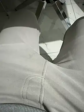 homidor online show from December 14, 9:35 pm