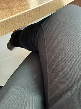 homidor online show from January 16, 9:05 am