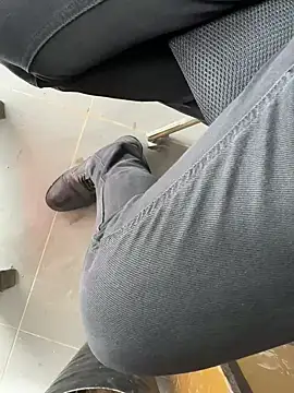 homidor online show from February 6, 9:43 am