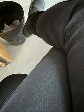 homidor online show from February 6, 1:43 pm