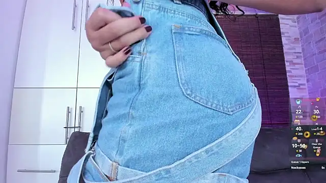 candyy bella online show from February 1, 6:19 pm